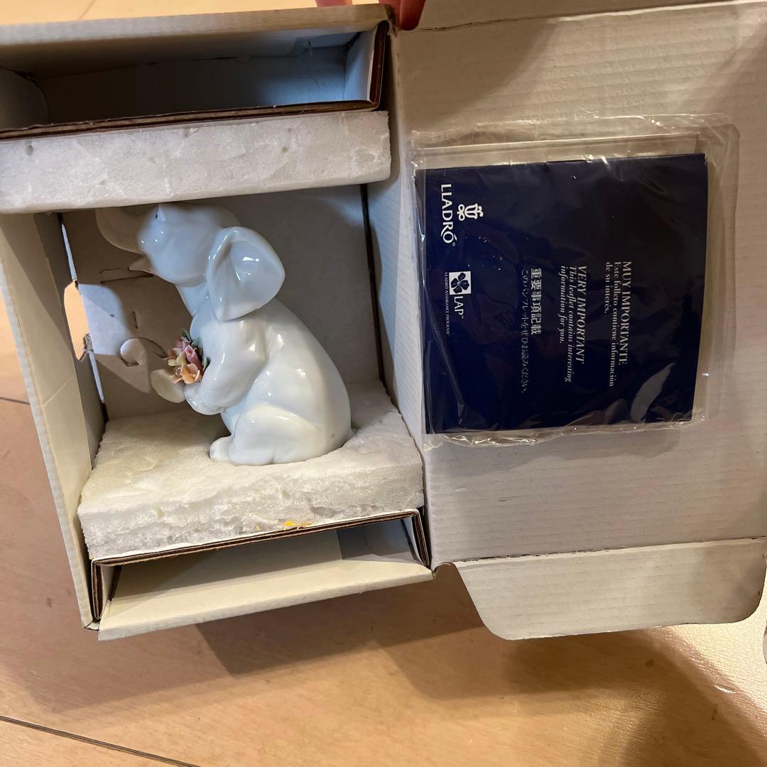 リヤドロ（LLADRO）の磁器フィギュリン