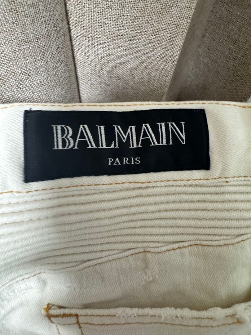 BALMAIN ホワイト スリムフィットパンツ