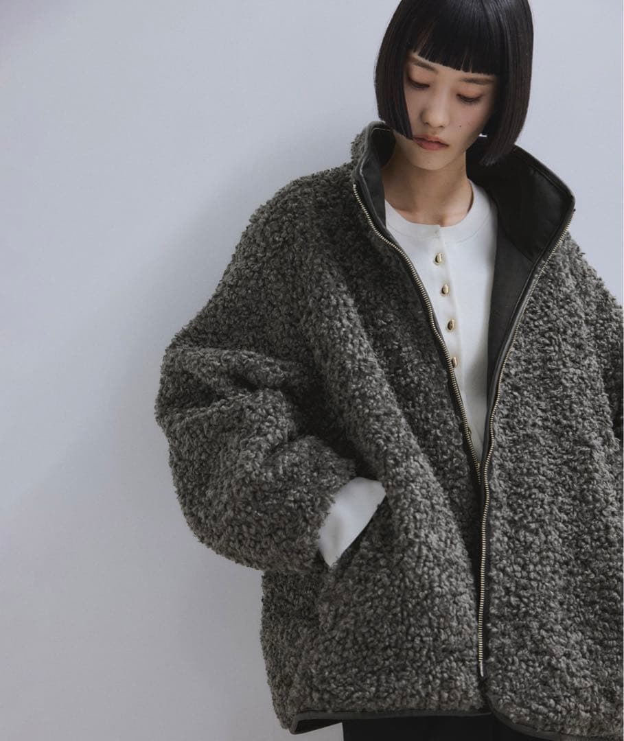 ADAM ET ROPÉ FEMME　リバーシブルボアブルゾン　ブラック