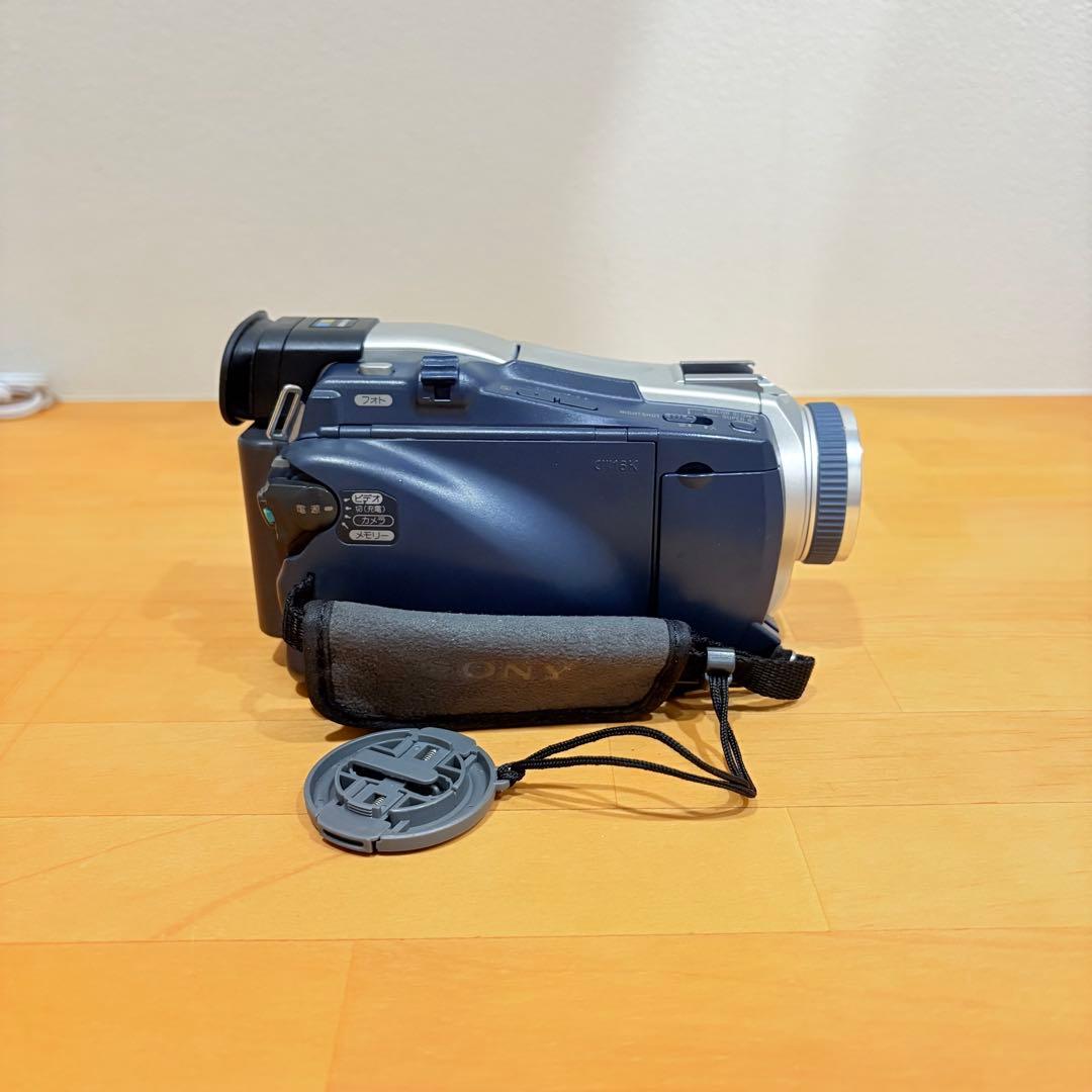 SONY DCR-TRV18ビデオ　カメラ　ハンディカム　ソニー