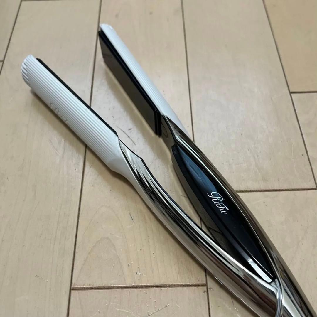 リファ　ストレートアイロン　ヘアアイロン