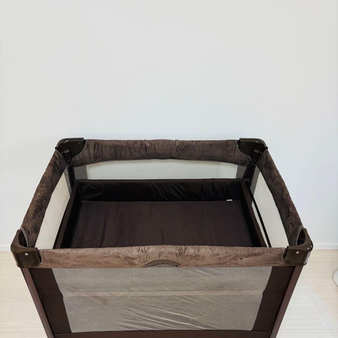 美品 アップリカ Aprica ココネル エアー プラス ベビーベッド ブラウン