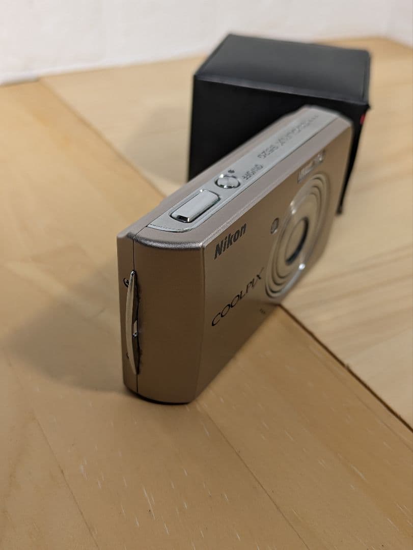 美品 Nikon COOLPIX S520 デジタルカメラ ピンクシルバー