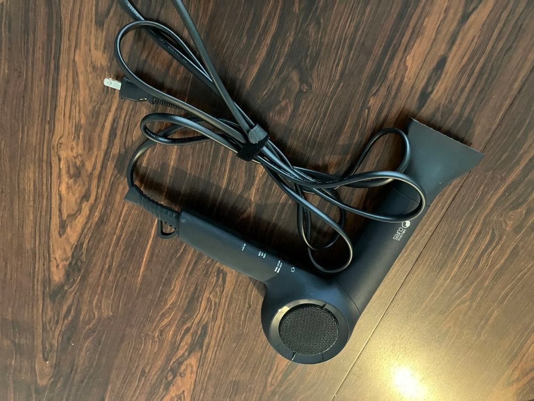 Holistic Cure ヘアドライヤー ブラック