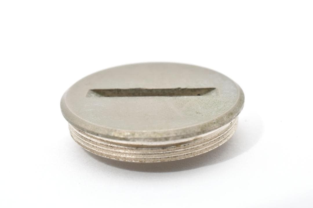 Contax T2用電池蓋　概ねキレイです。使用OKです。　②