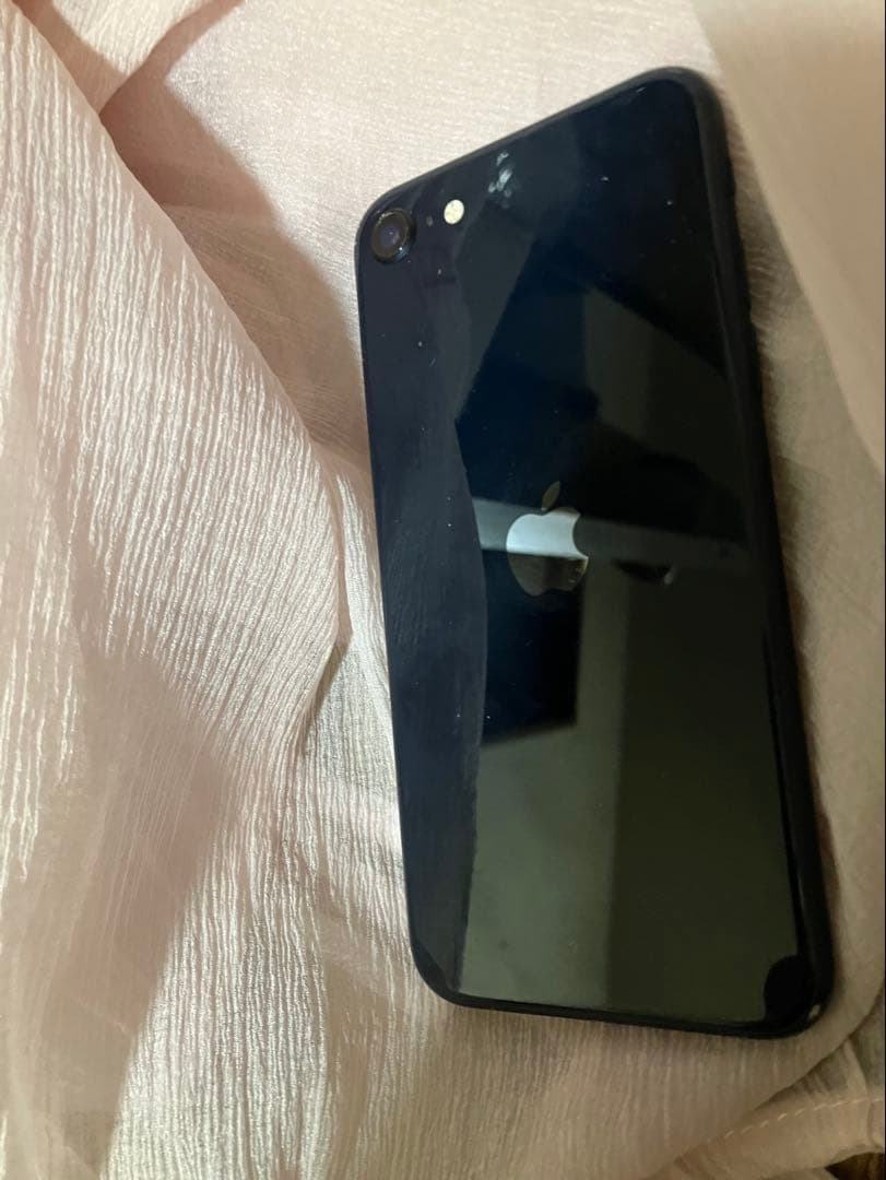 iPhone SE3ブラック まあまあ美品！
