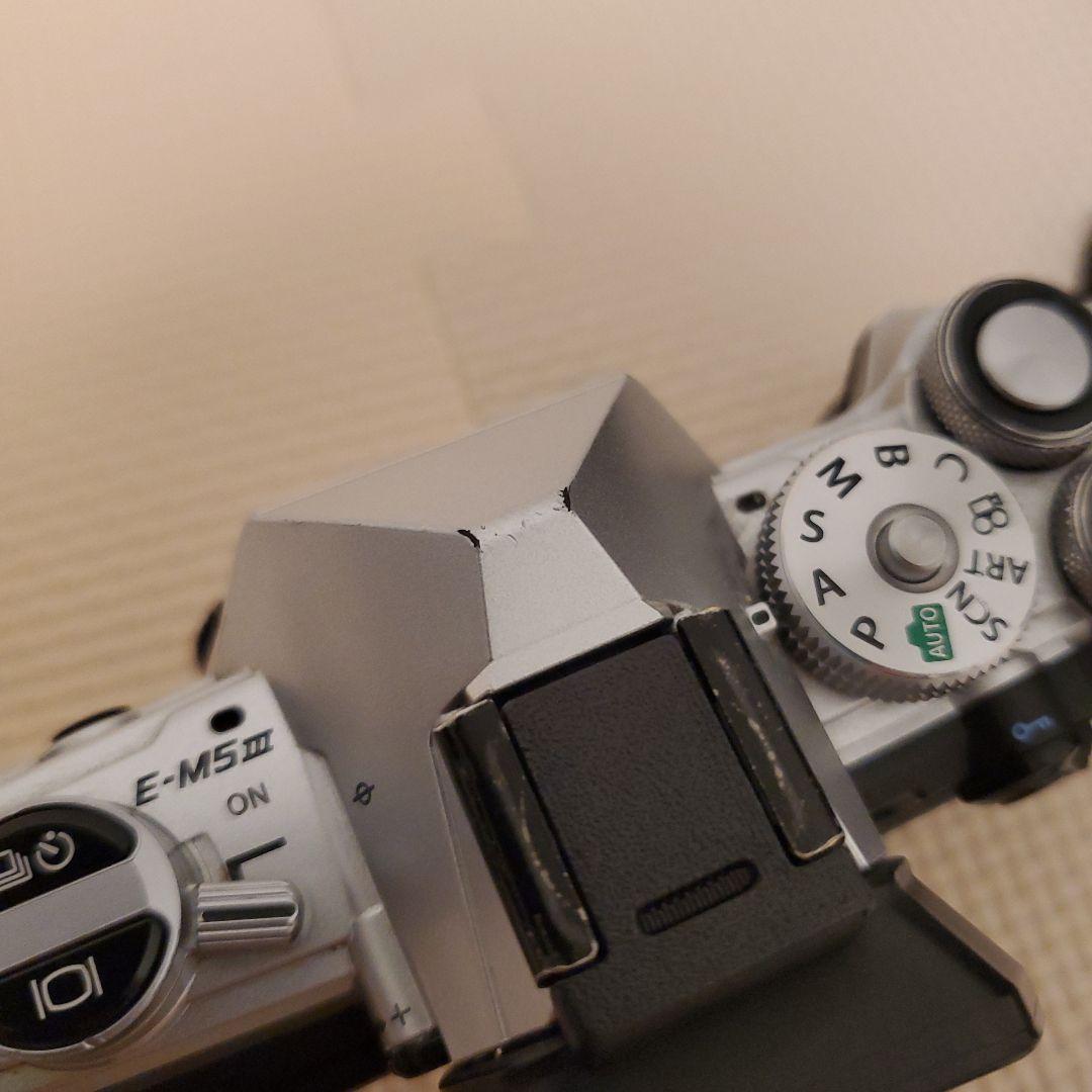 OLYMPUS OM-D E-M5 Mark III 本体