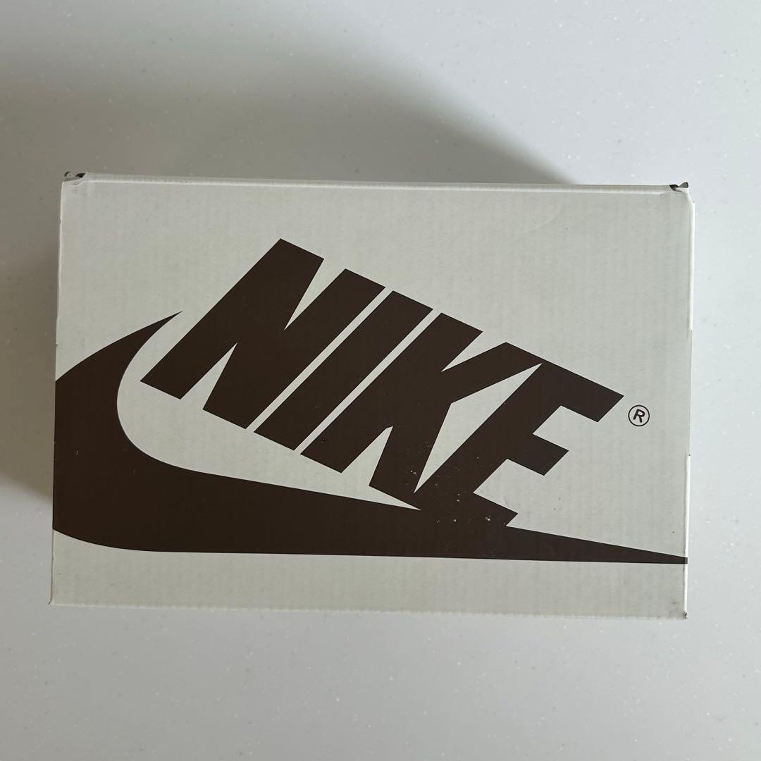 【即購入可】ジョーダン1LOW×トラヴィススコット