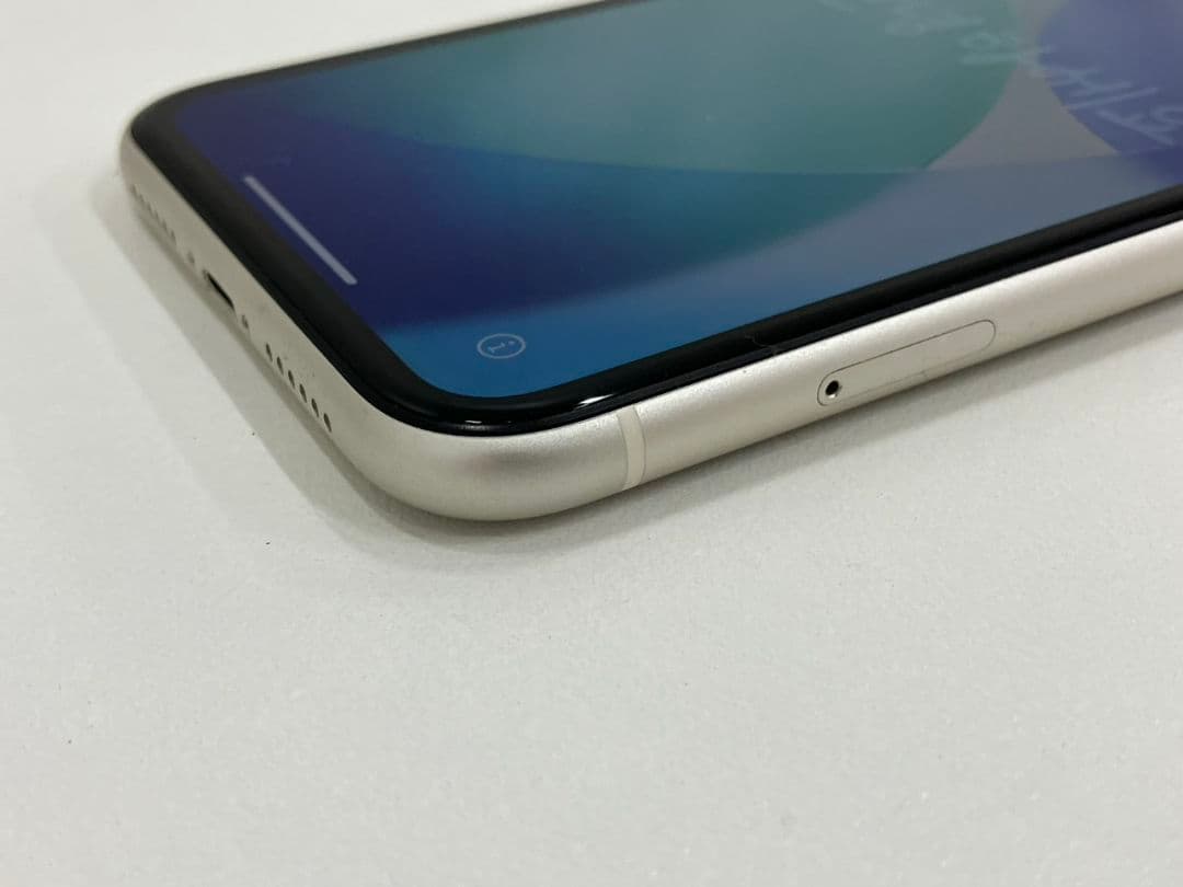 【iPhone11】SIMフリー　64GB