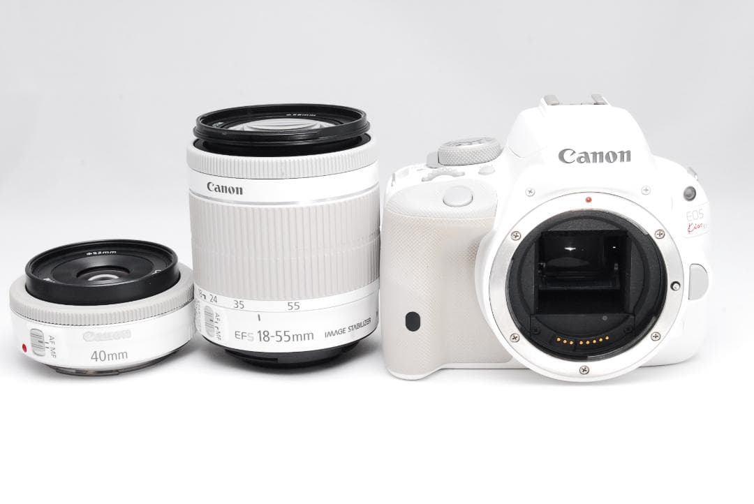 ✨️ Canon EOS Kiss X7 ホワイト ✨️新品級 単焦点レンズ付き