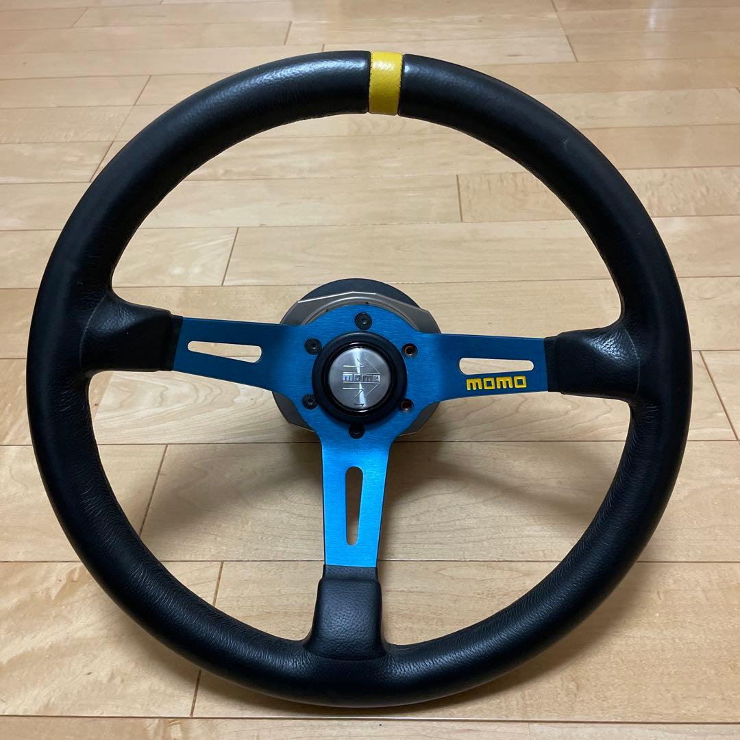 MOMO ステアリングホイール 3スポーク