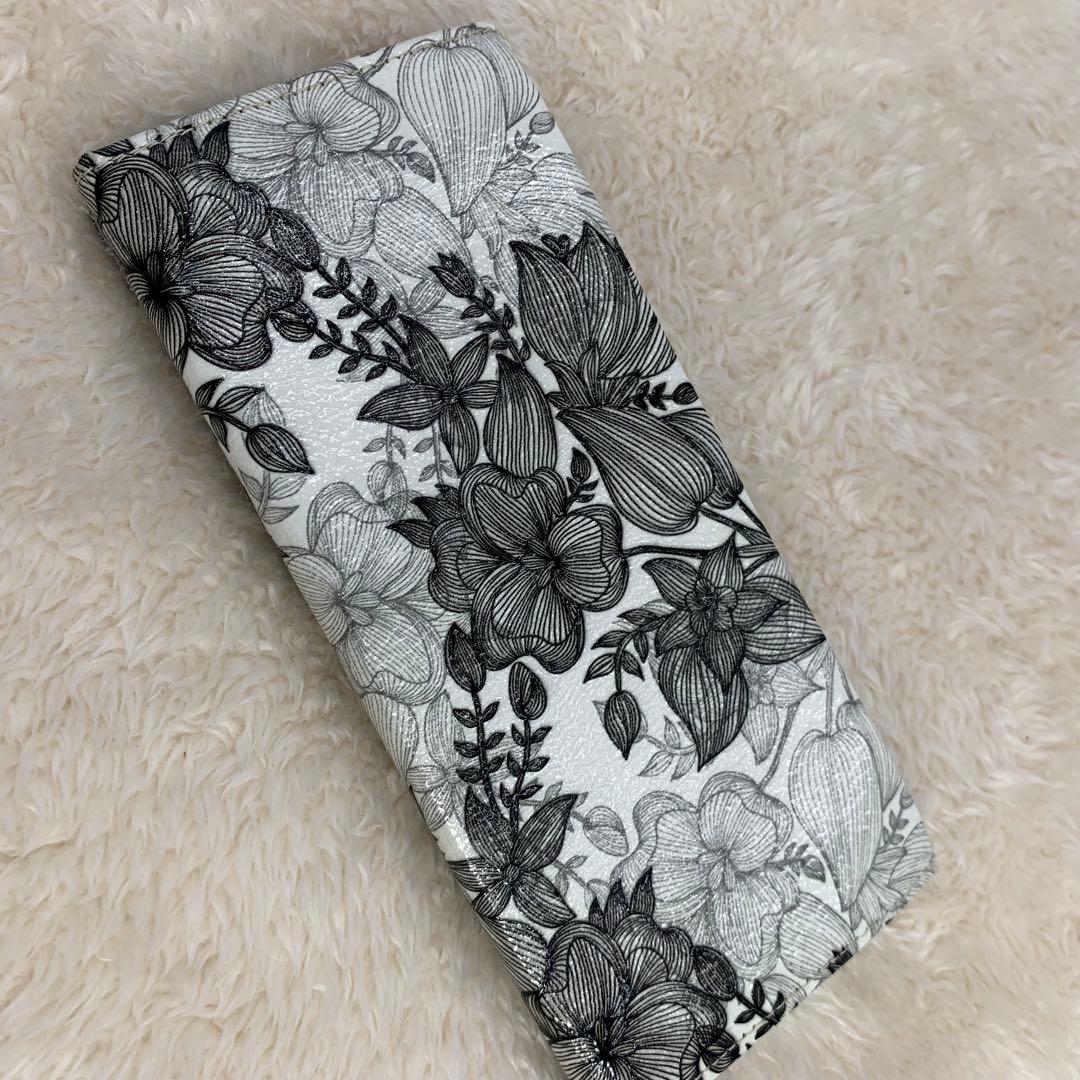 美品　フルッティディボスコ 長財布　クリスタル サラマンダー モノトーン