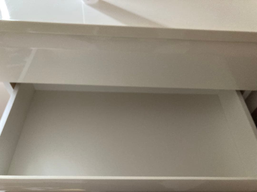 ニトリ　ホワイトチェスト 6引き出し