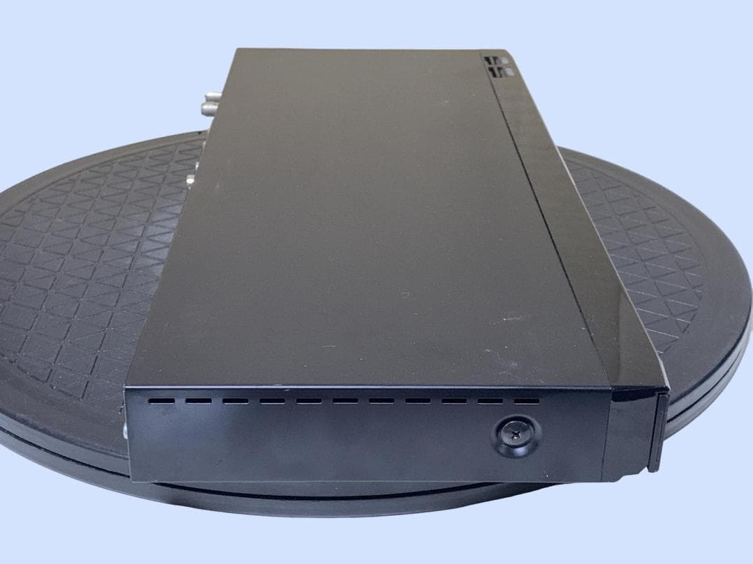 M9808 Panasonic ブルーレイレコーダーDMR-BRG2020