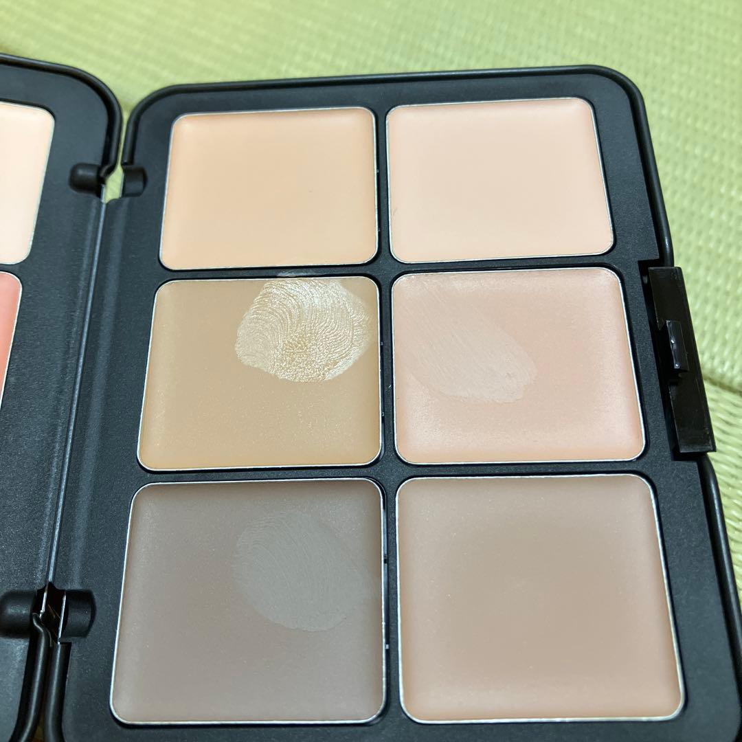 MAKE UP FOR EVER HDスキン エッセンシャルパレット H.0.1