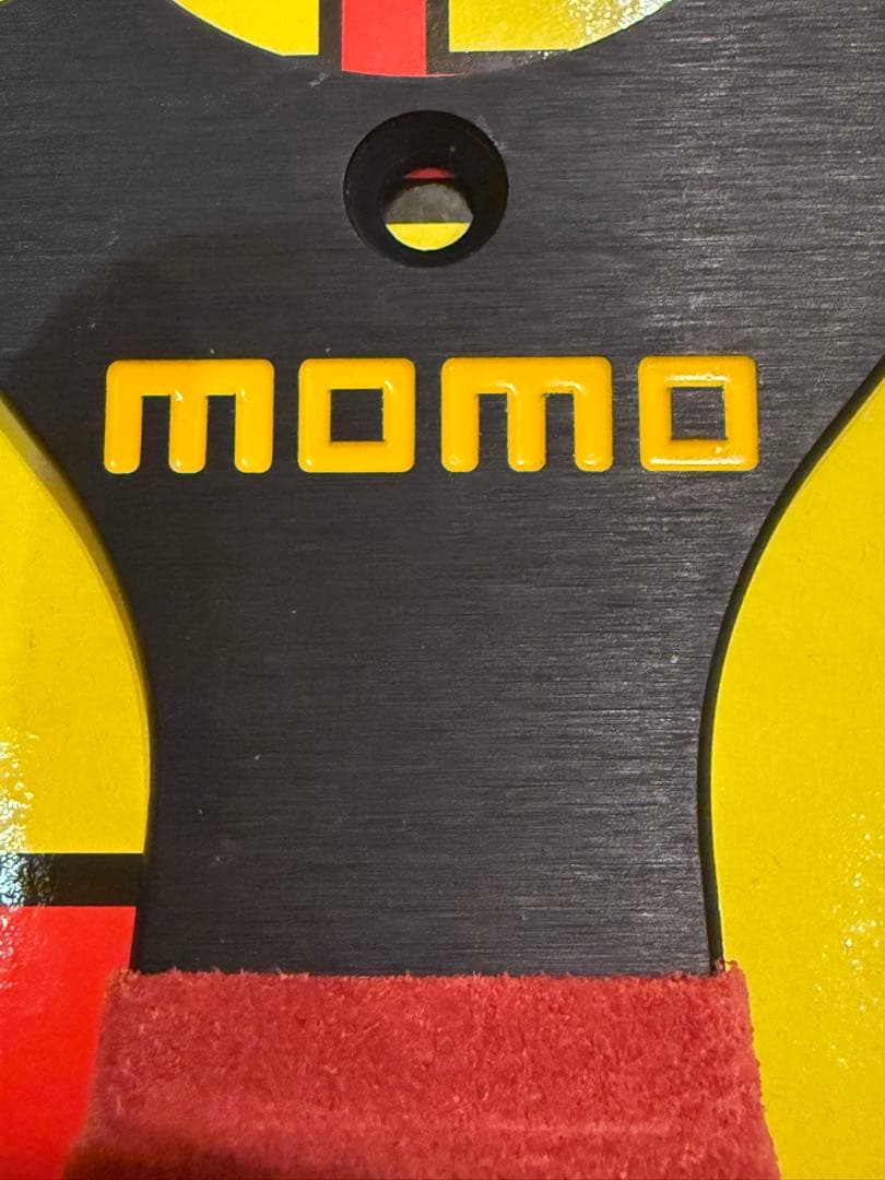 MOMOステアリング MOD.78 35パイ RED/スエー ド M-64