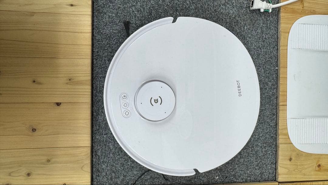 w*3様 DEEBOT T30 PRO OMNI (ホワイト)