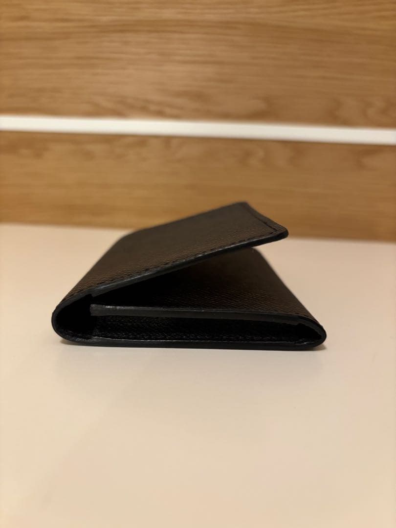 LOUIS VUITTON ブラック名刺入れ タイガ