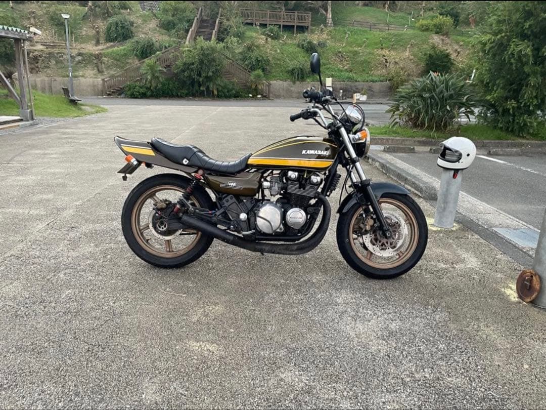 T*m様 ゼファーχ 外装キット　タイガーカラー