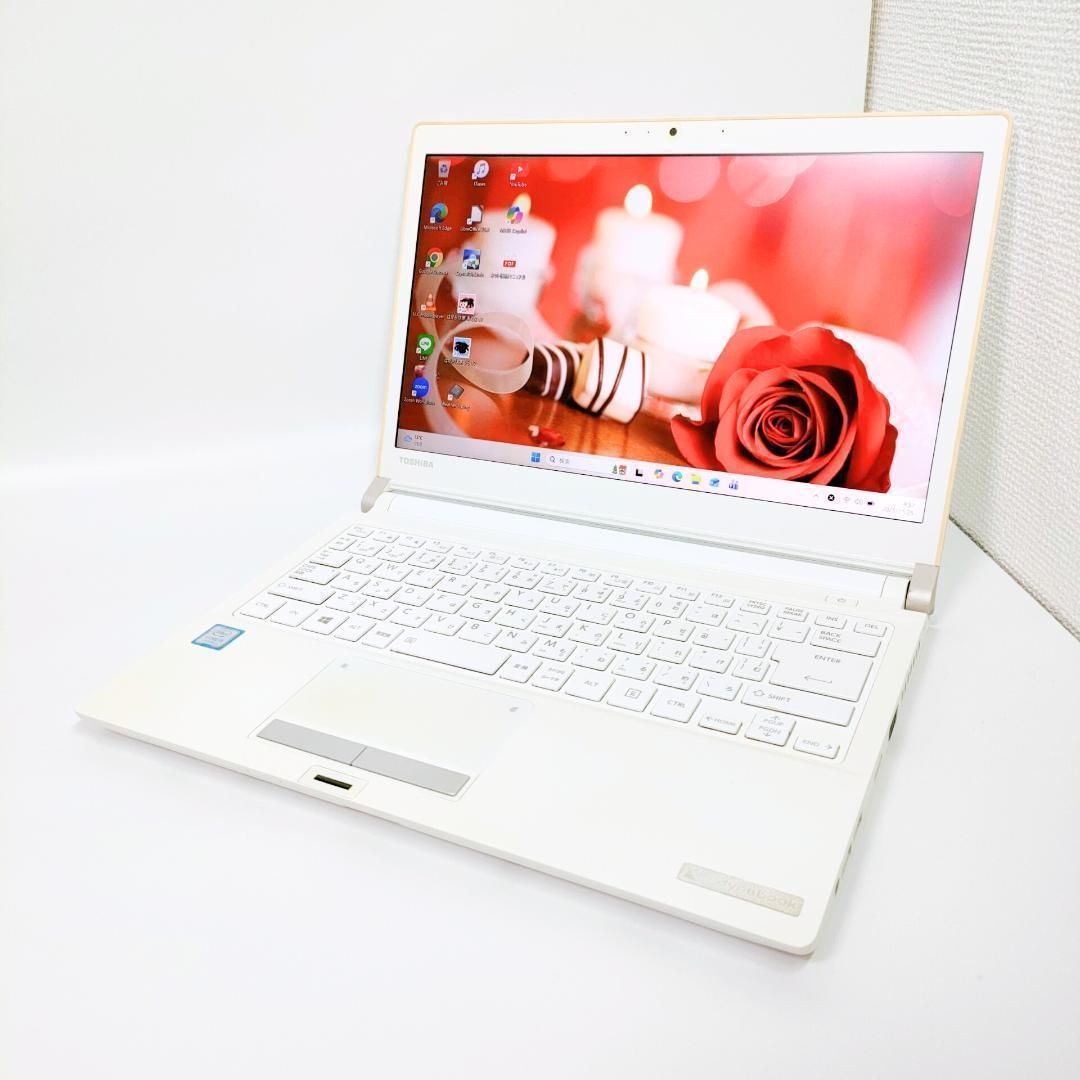 Windows11✨️SSD/Corei5/小型軽量/カメラ付き白ノートパソコン