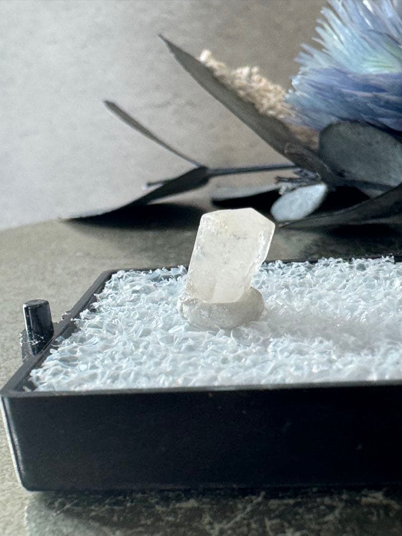 ケース付き　フェナカイト 六角柱　ビルマ　ミャンマー産