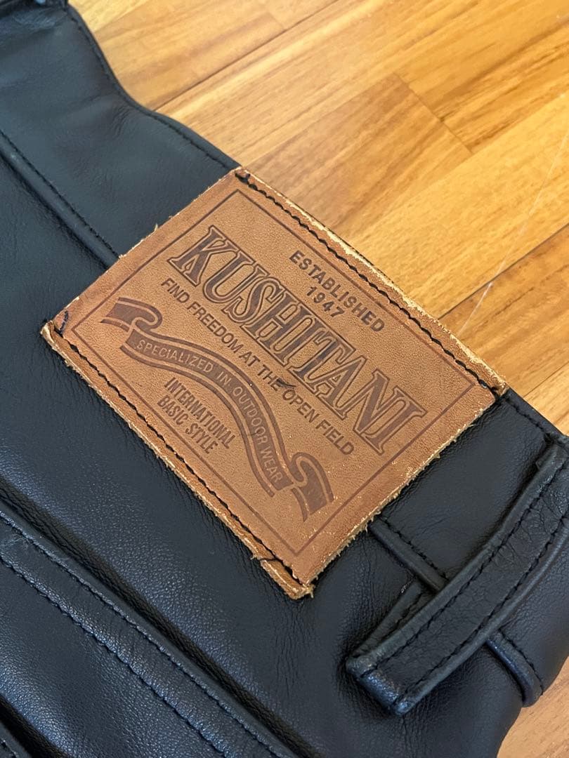 クシタニ　牛革レザーパンツ　サイズＬ/2W