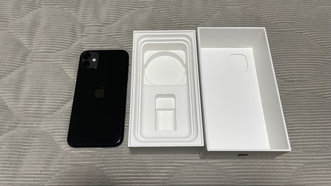 Apple iPhone 11 ブラック 本体 バッテリー94%