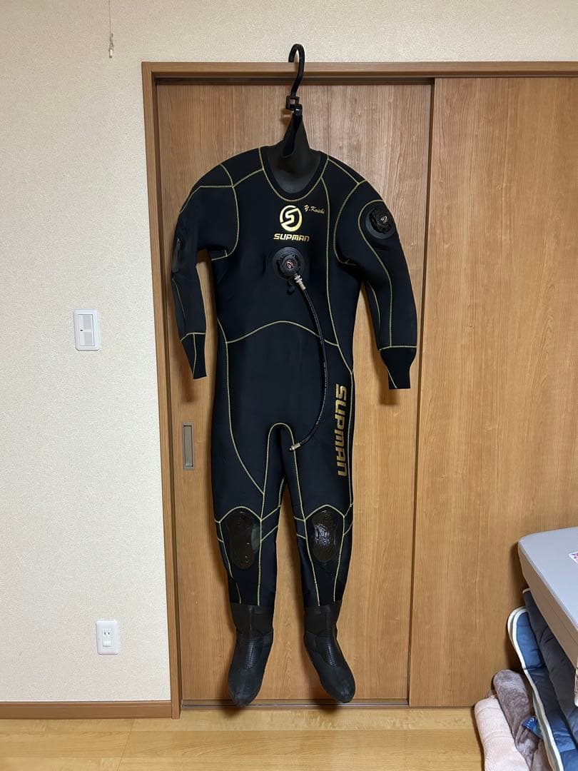 WorldDive ワールドダイブ サップマン SUPMANドライスーツ試着のみ