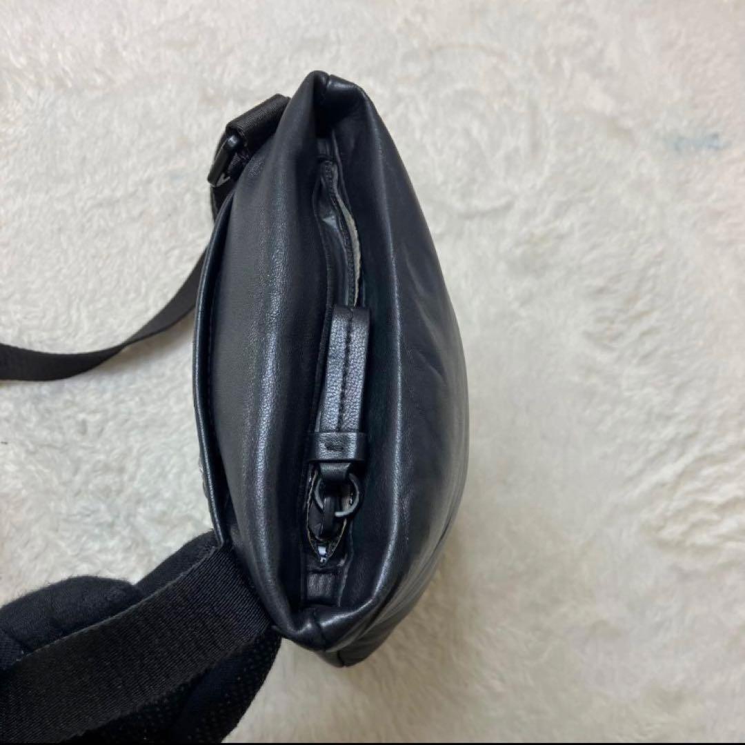 美品✨メゾンマルジェラ グラムスラム 4ステッチ 本革 ミニショルダーバッグ 黒