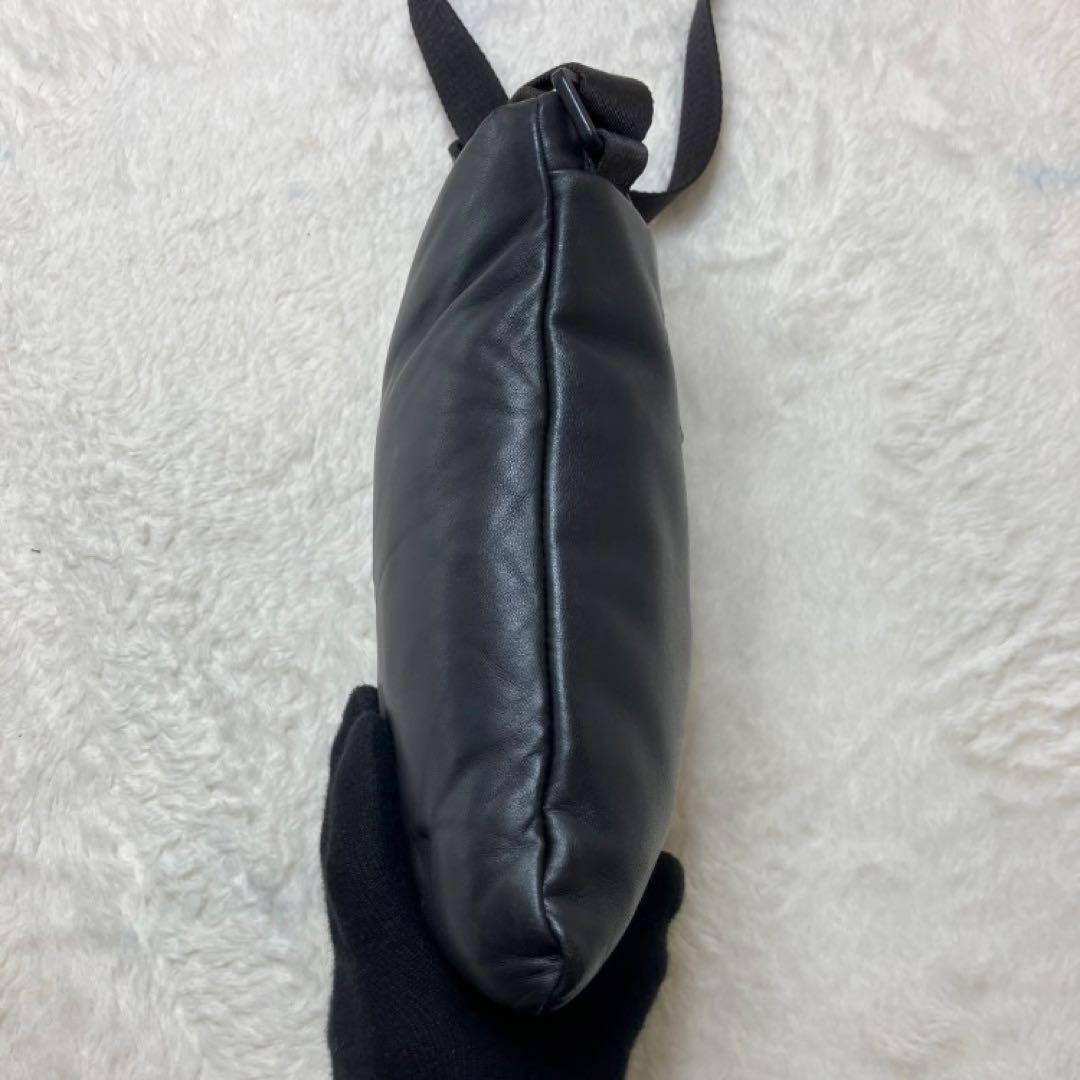 美品✨メゾンマルジェラ グラムスラム 4ステッチ 本革 ミニショルダーバッグ 黒