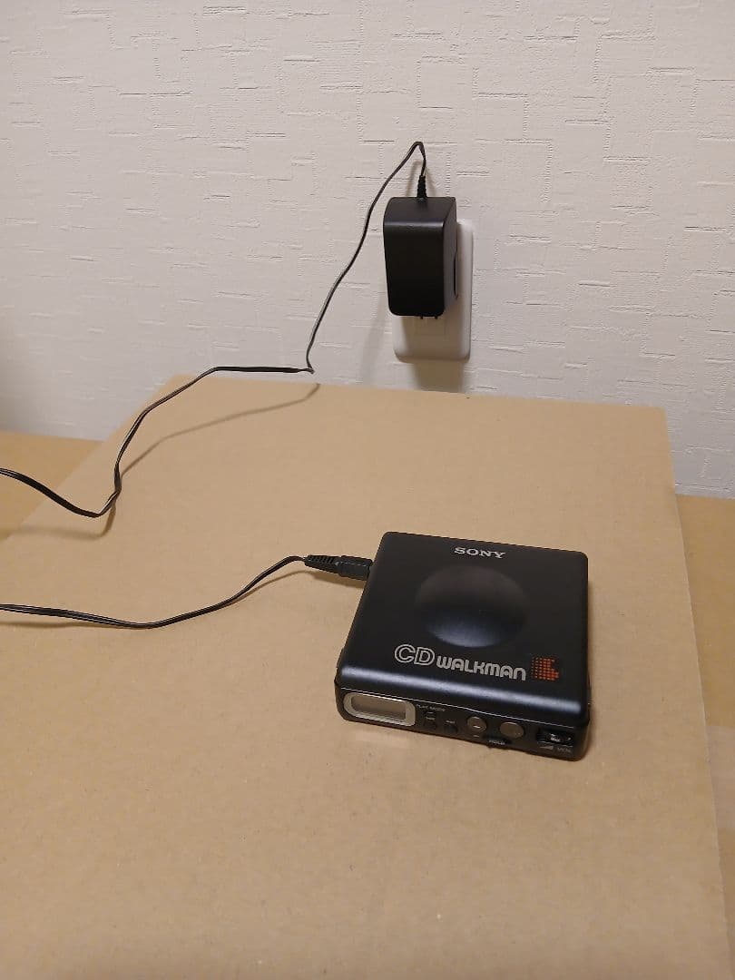 ソニー/SONY　D-82　CDウォークマン　通電確認　WALKMAN