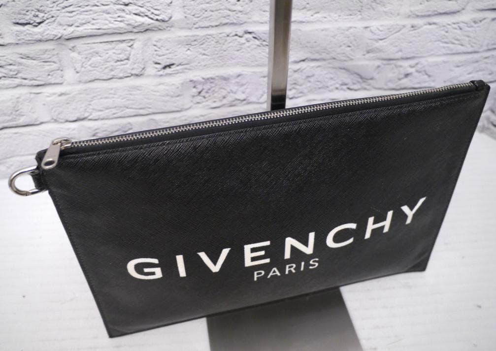 ◆GIVENCHY ジバンシィ ビッグロゴ サフィアーノレザー クラッチ バッグ