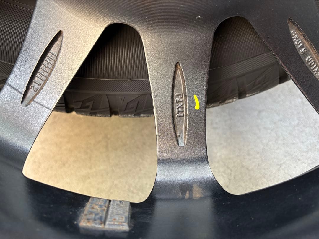 ヨコハマ　スタッドレスタイヤ ice GUARD 17インチタイヤセット