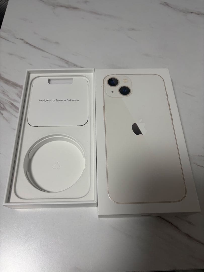 Apple iPhone 13 ホワイト 本体　ガラスフィルム付き