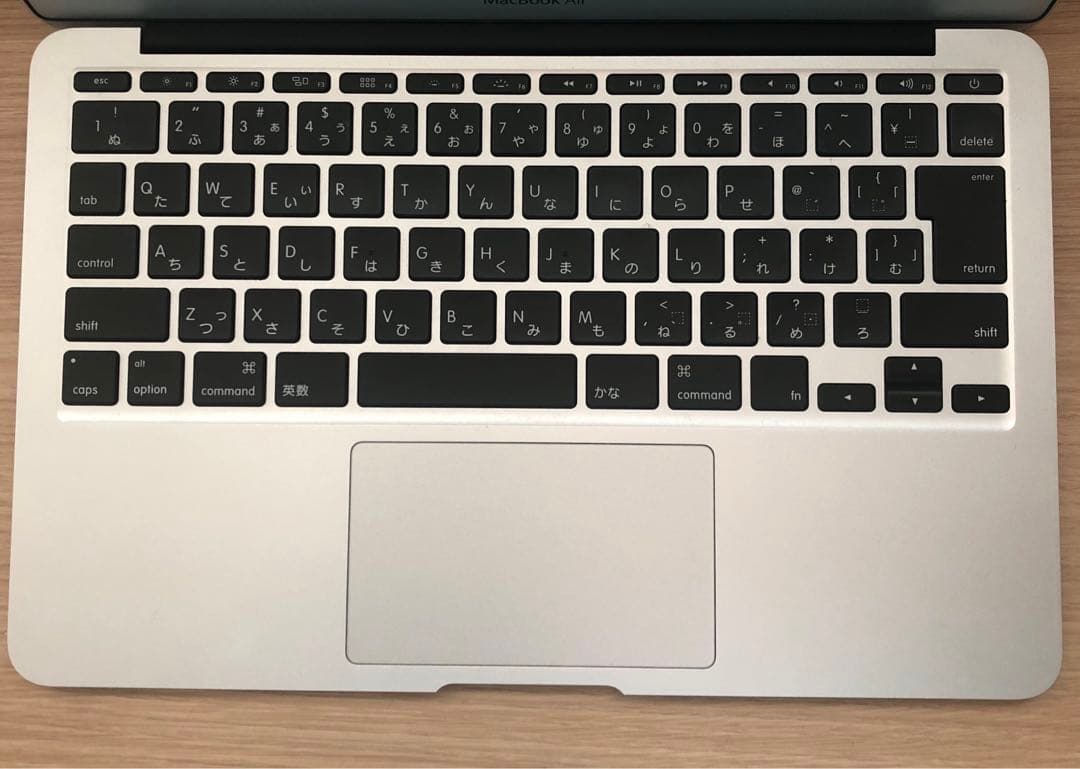 【美品】MacBook air 11-inch Mid 2012 充電回数：95