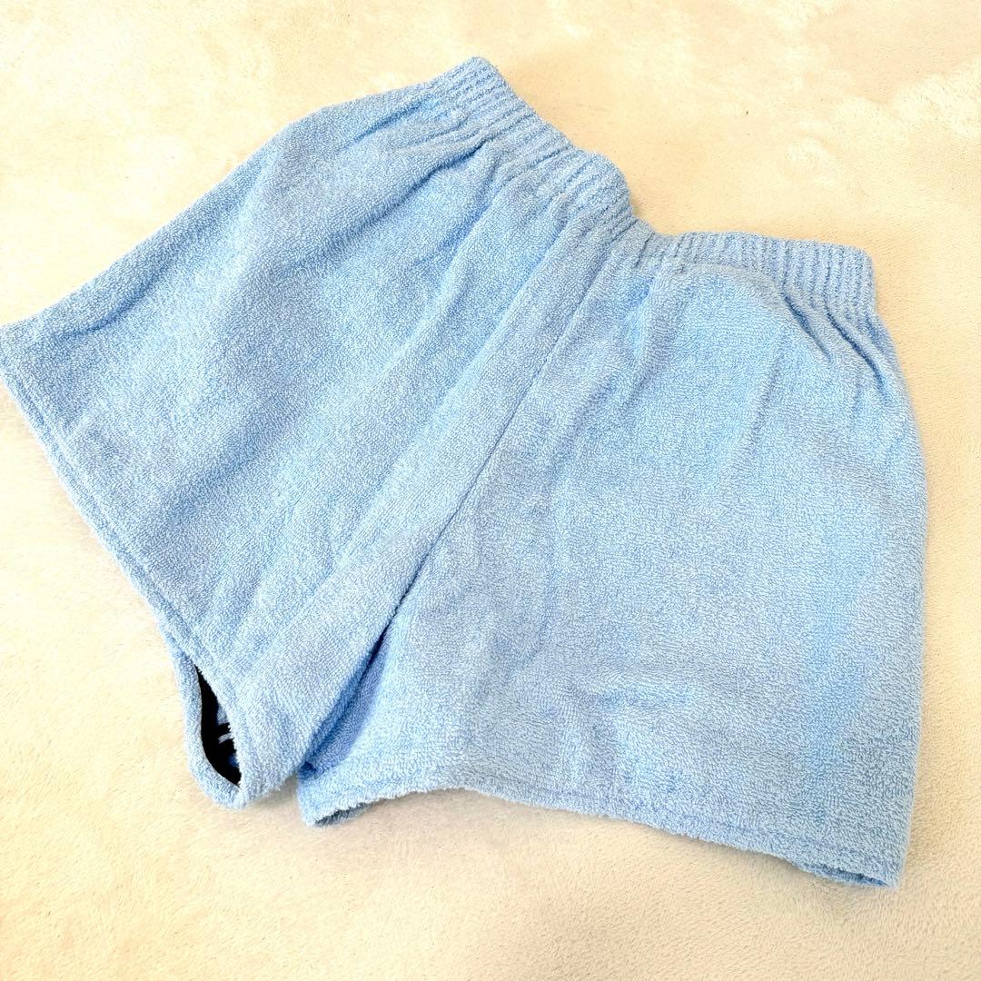 極美品✨PRADA ショートパンツ　水色　三角プレート　サイズ42