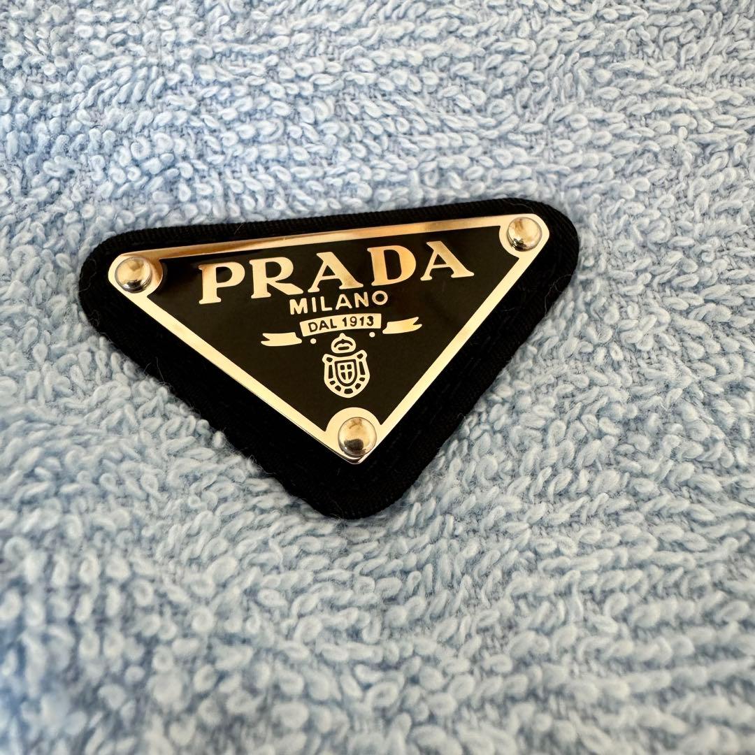 極美品✨PRADA ショートパンツ　水色　三角プレート　サイズ42