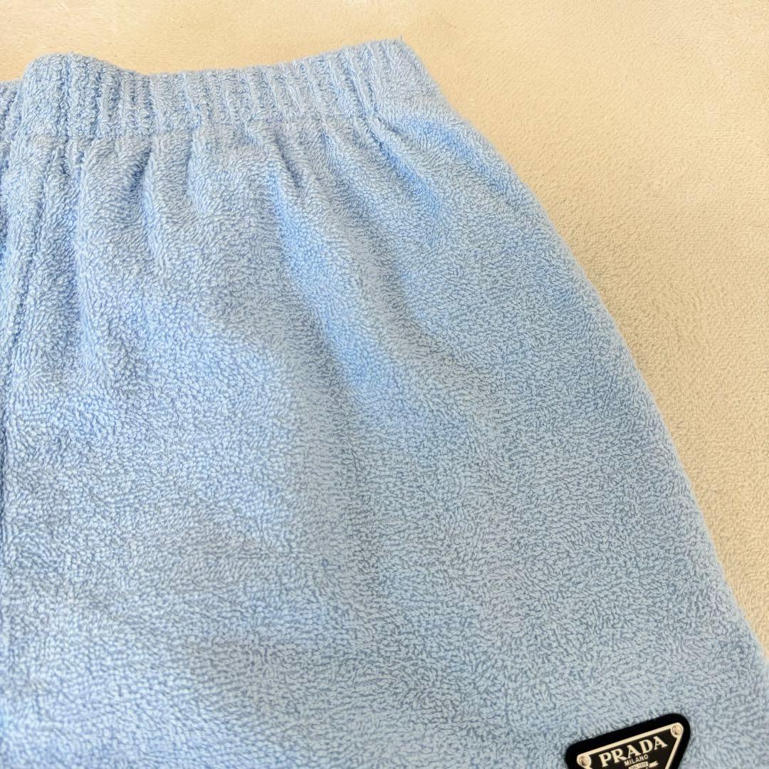 極美品✨PRADA ショートパンツ　水色　三角プレート　サイズ42