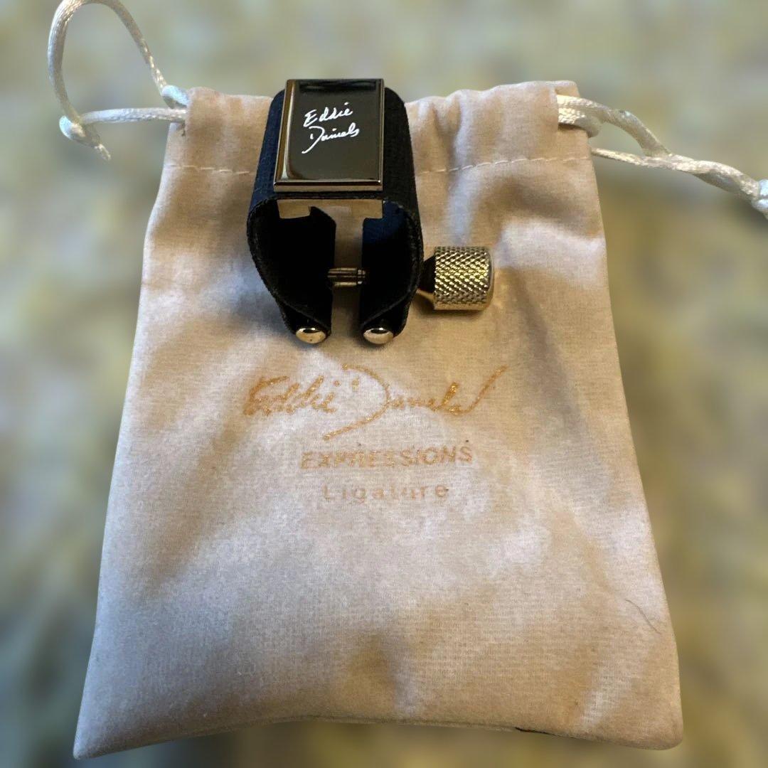 エディダニエルズ　B♭クラリネット用リガチャー　ゴールド