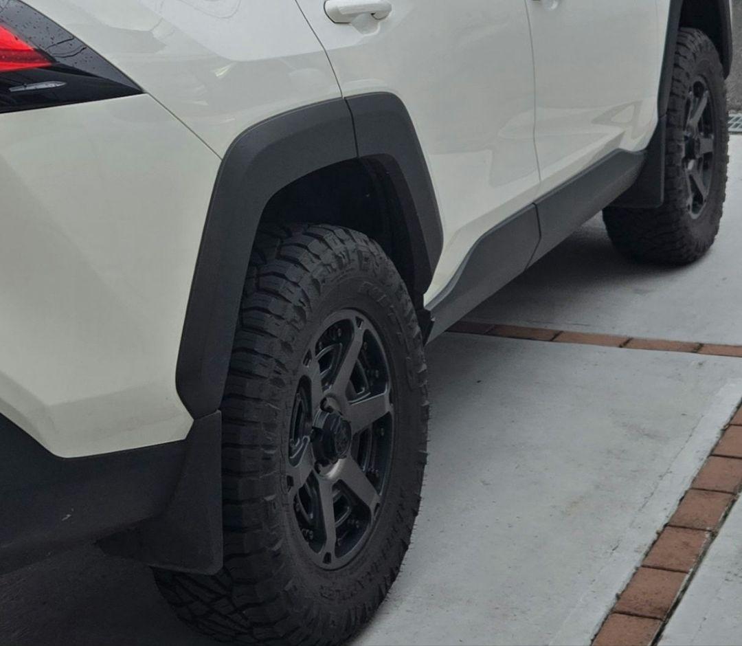 rav4 usマッドガード　本体のみ