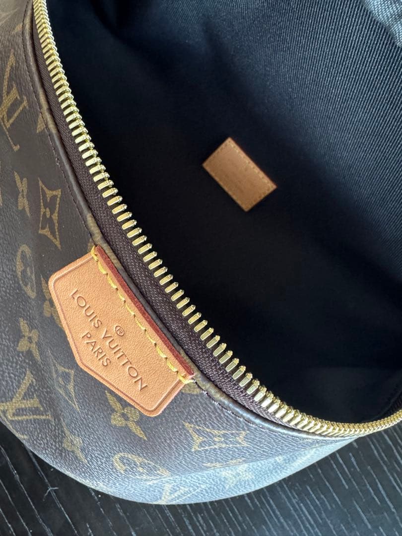 kana　LOUIS VUITTON バムバッグ ウエストバッグ