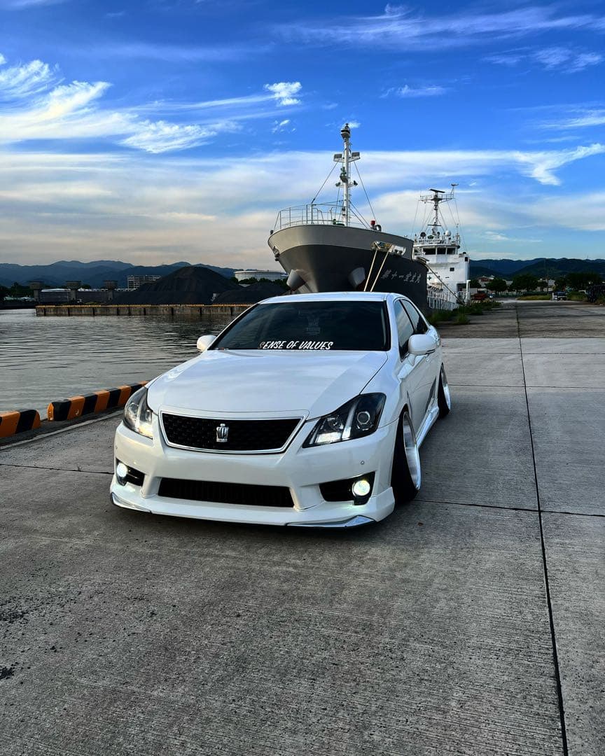 200系クラウンハーフエアロ