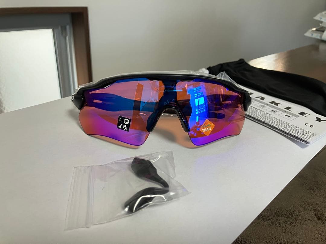 【ほぼ未使用】OAKLEY Radar EV Path（プリズムトレイルレンズ