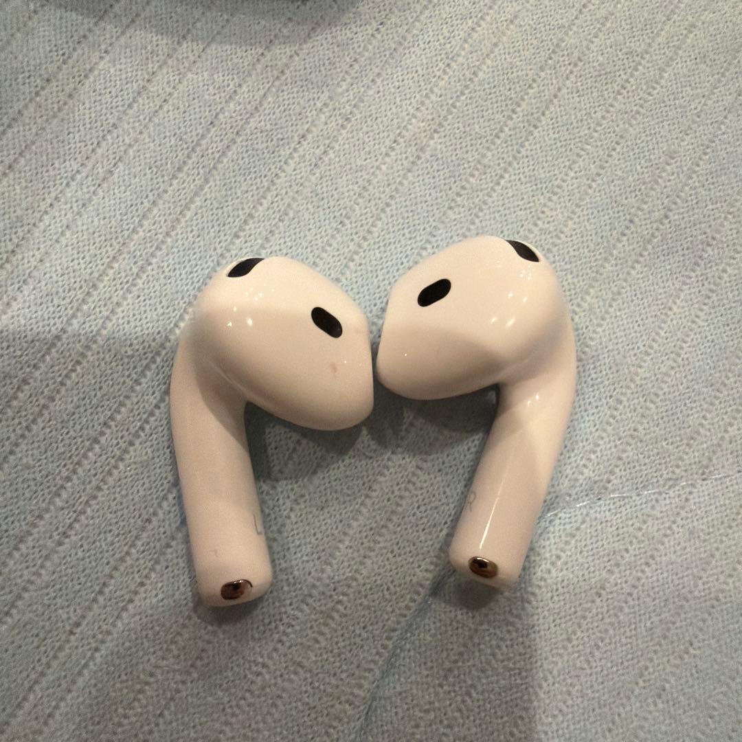 AirPods 4 アクティブノイズキャンセリング機能搭載