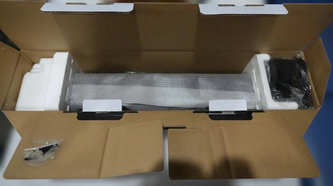 YAMAHA サウンドバー SR-C20A　PCモニター下やTVの下に丁度いい！