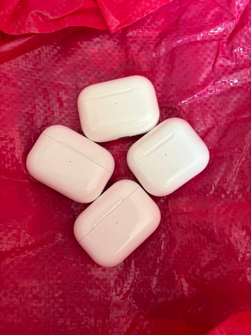 〈ジャンク品？AirPods本体4個セット☆ホワイト〉