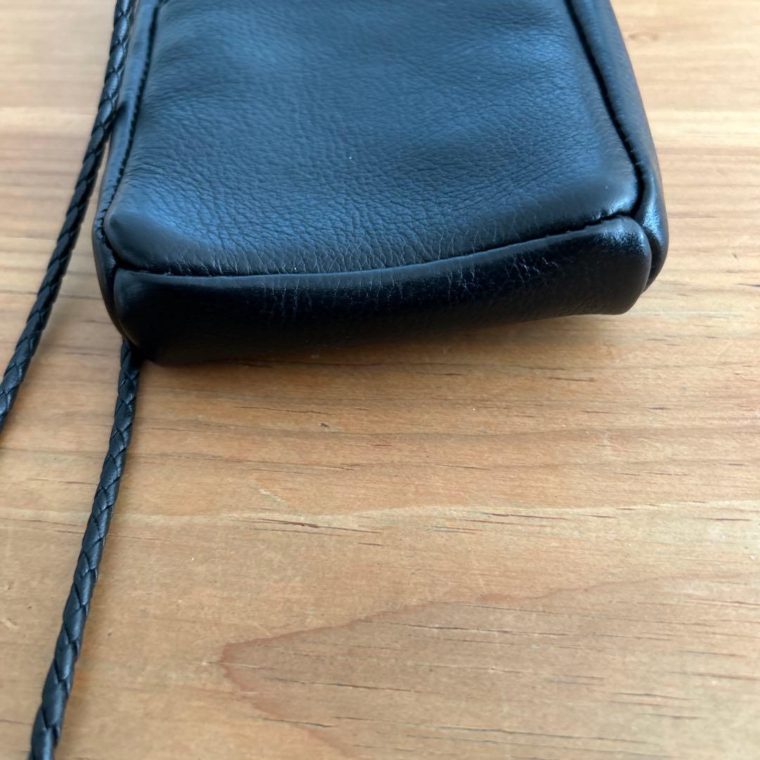 CALEE キャリー　スタッズレザー　スマートフォン　ショルダーポーチ