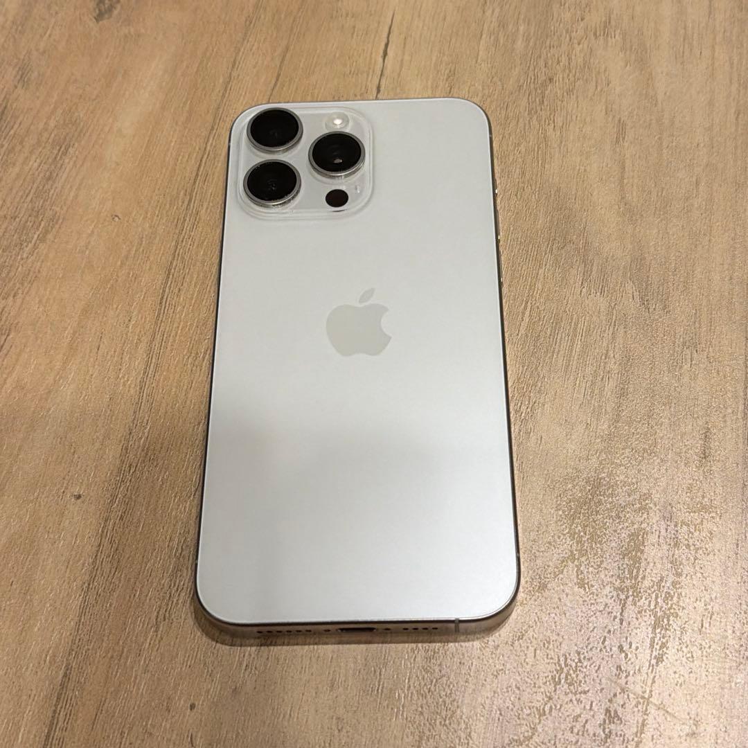 iPhone15proMax 256GBホワイトチタニウム