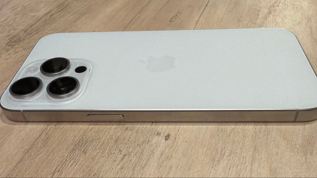 iPhone15proMax 256GBホワイトチタニウム