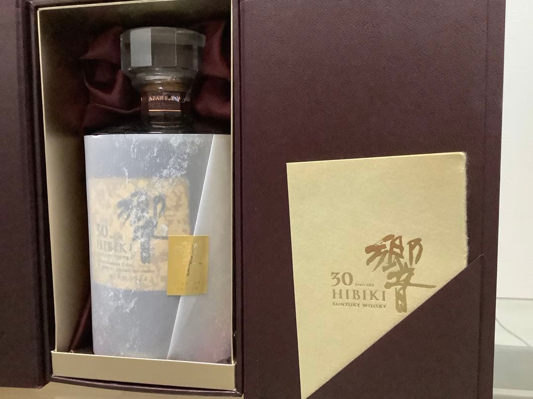 サントリー 響30年 [ ウイスキー 日本 700ml ] [ギフトBox入り]